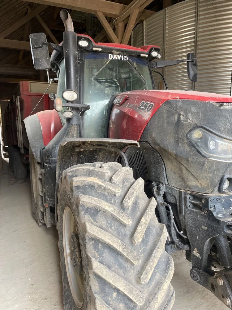 Case IH OPTUM 250