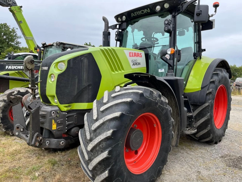 Claas ARION 620 CMATIC