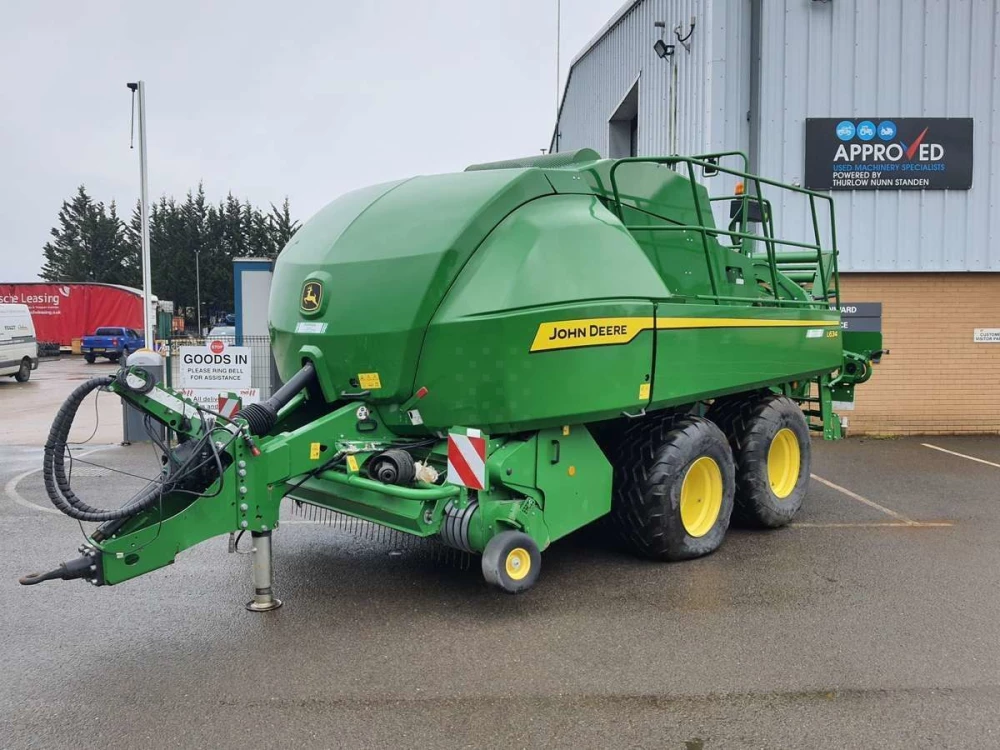 John Deere l634 baler