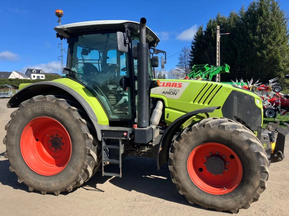 Claas ARION 630