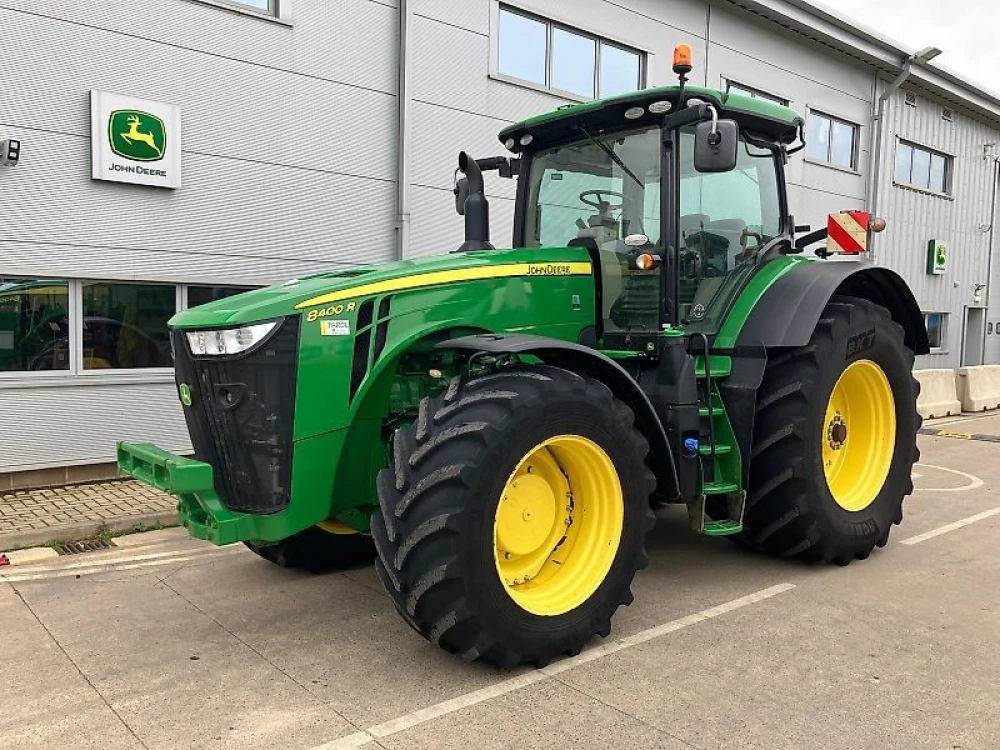 John Deere 8400R