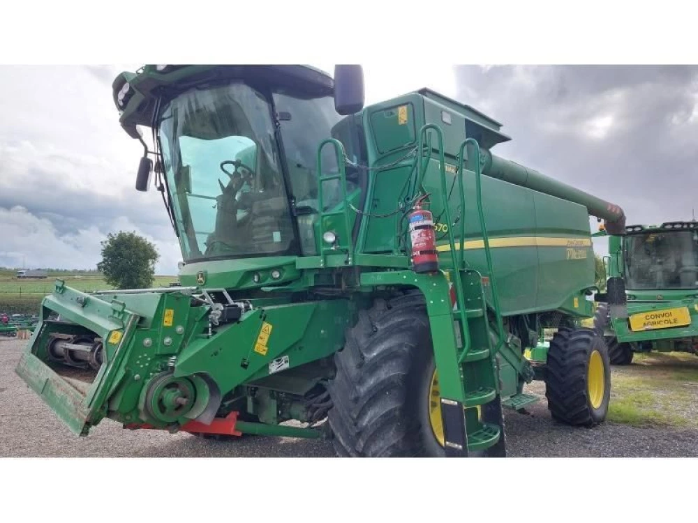 John Deere t670hm