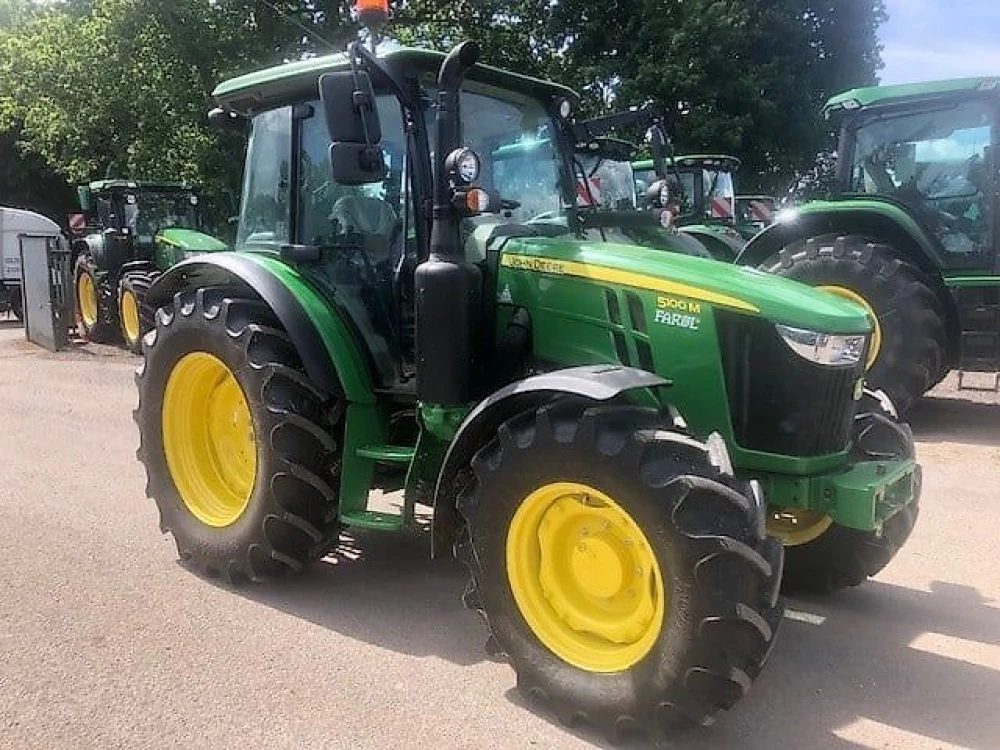 John Deere 5100M