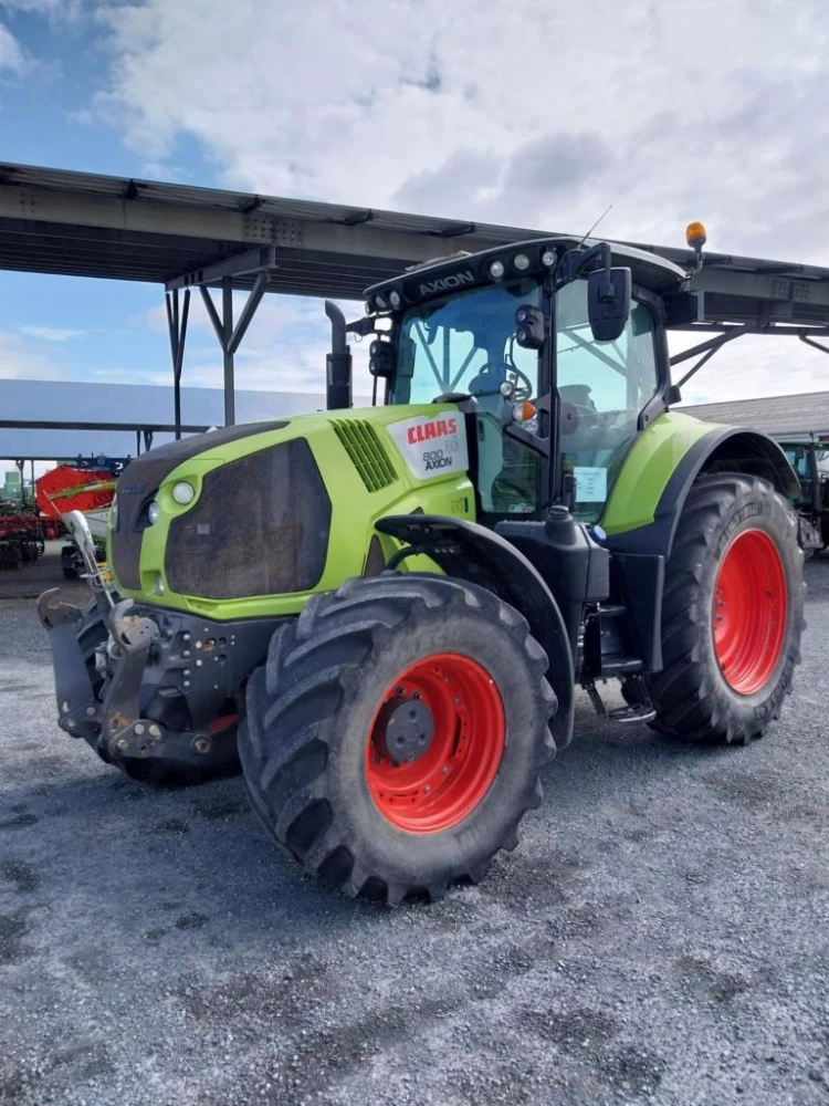 Claas AXION 800