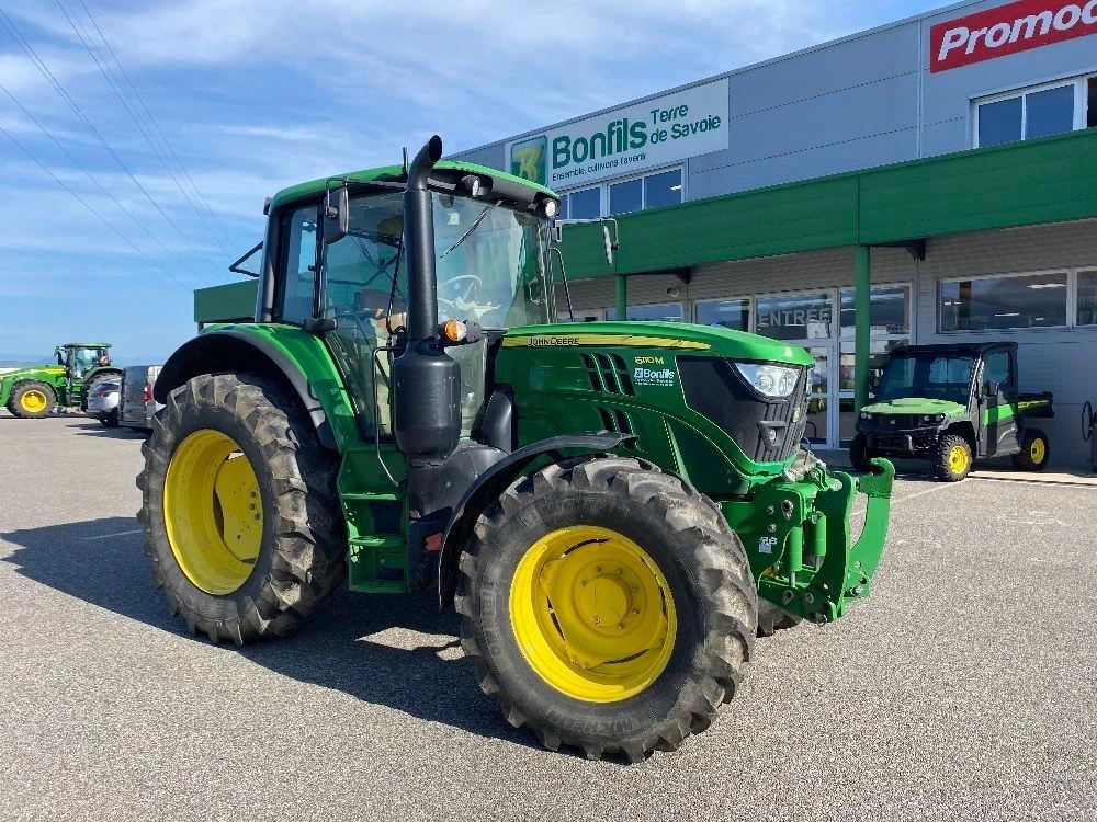 John Deere 6110M