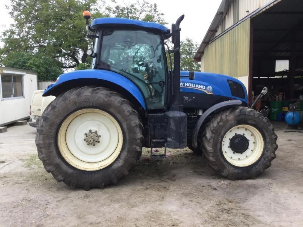 New Holland T7.210