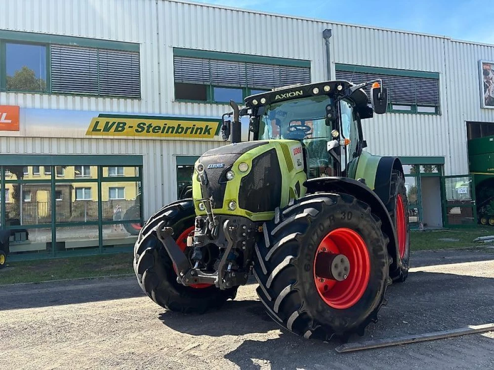 Claas AXION 830