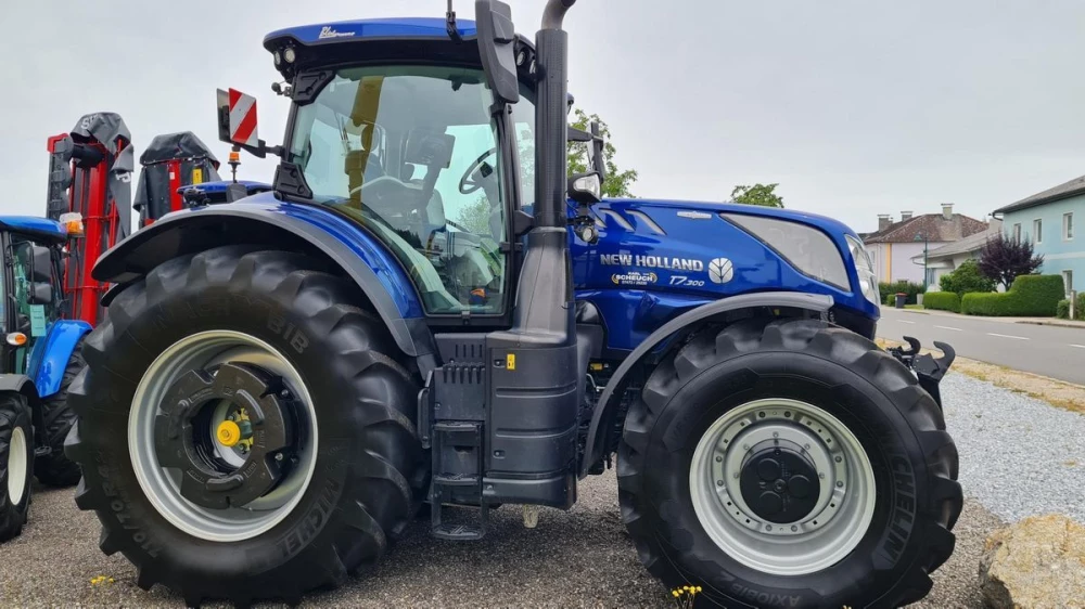 New Holland t7.300auto command