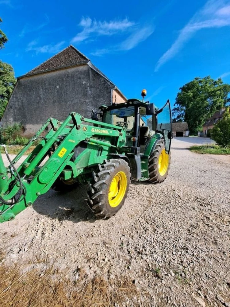 John Deere 6105R