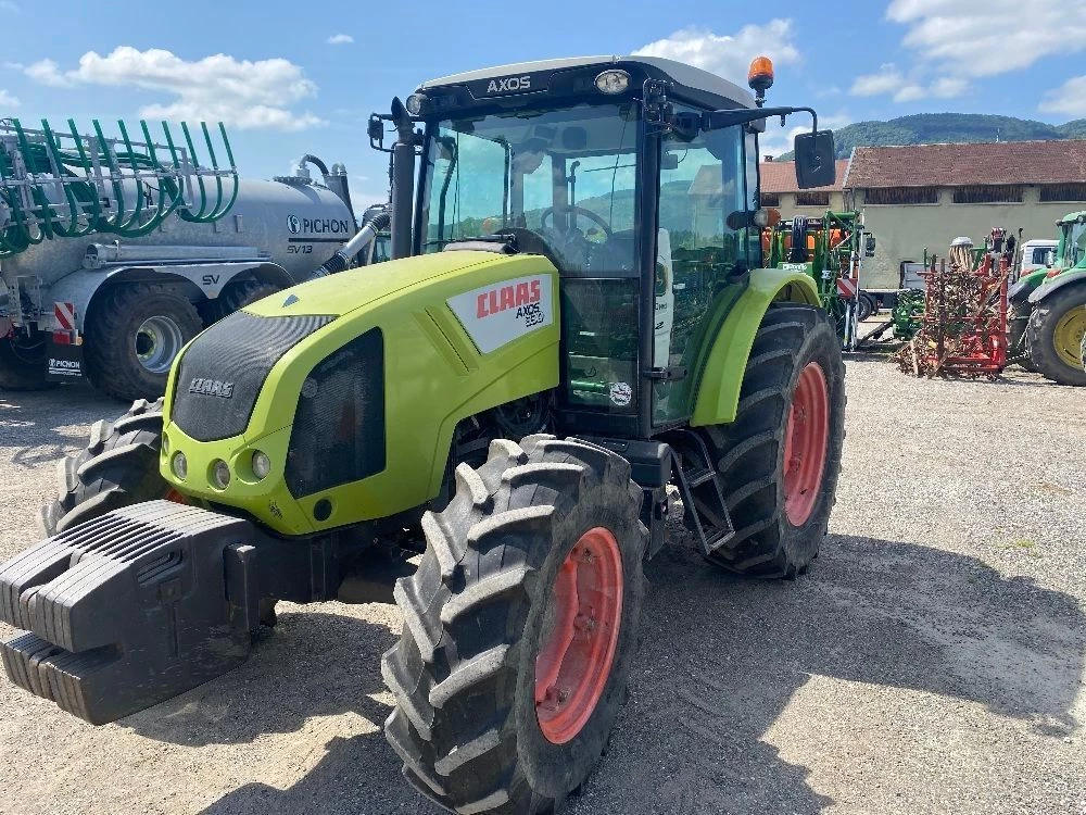 Claas AXOS 330