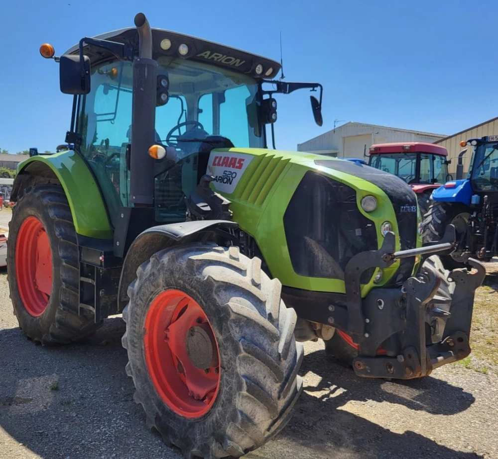 Claas ARION 520